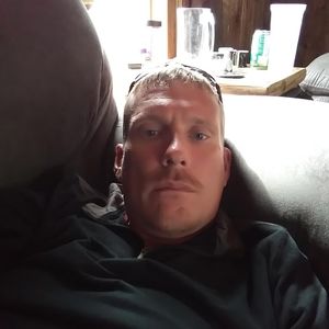 Meet your Posher, Dustin